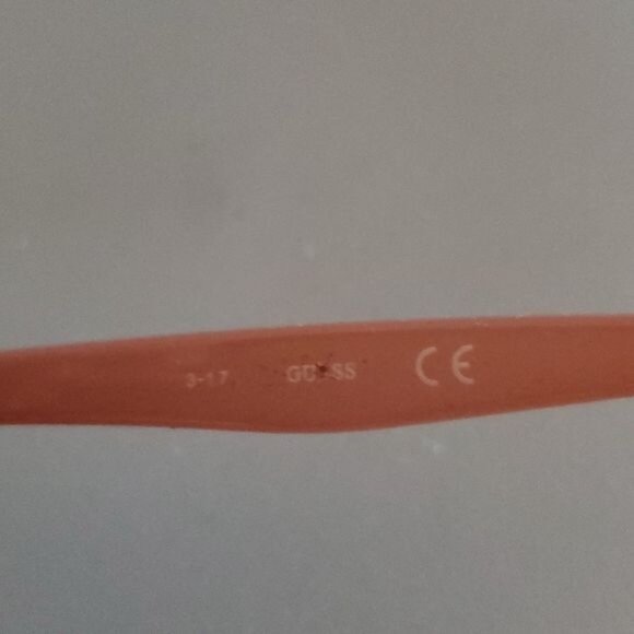 Guess Cat Eye Sunglasses Pink Rose Gold Mirrored Hardcase Women's WOMAN'S - Picture 13 of 15